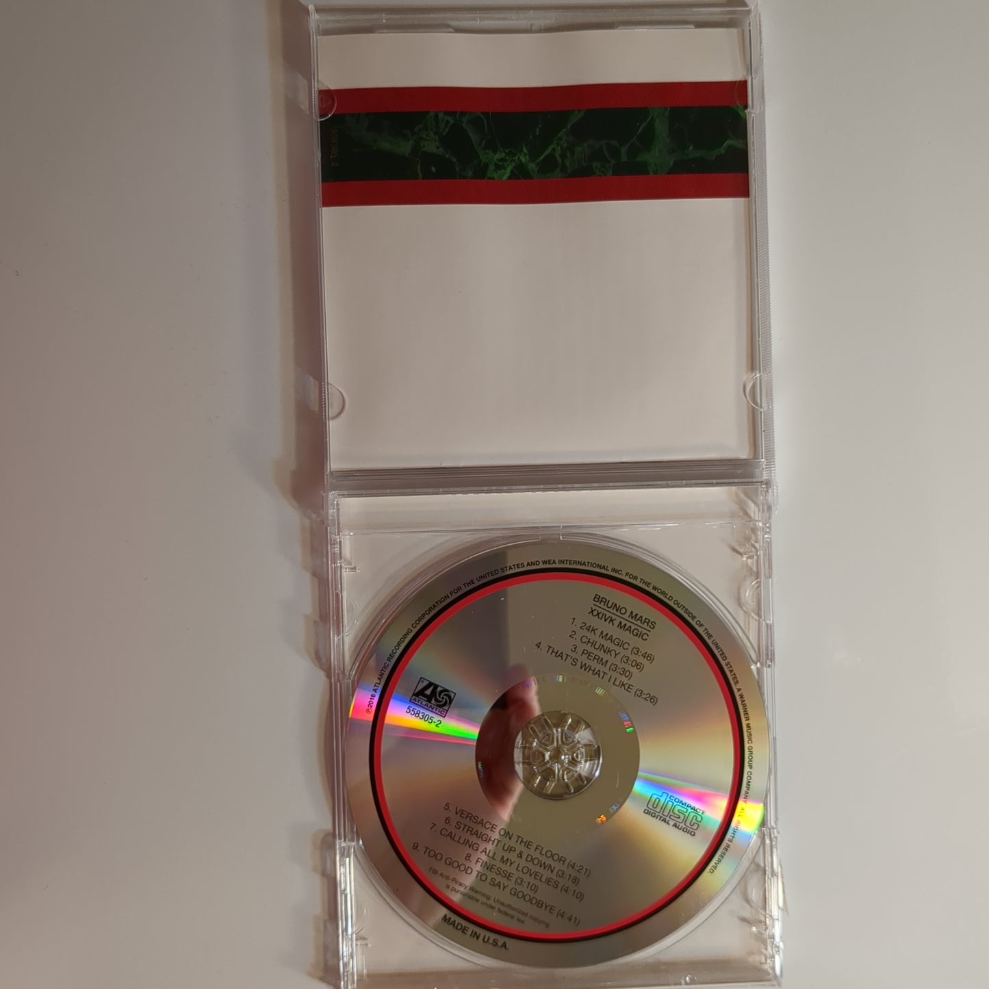 Bruno Mars - 'XXIVk Magia'