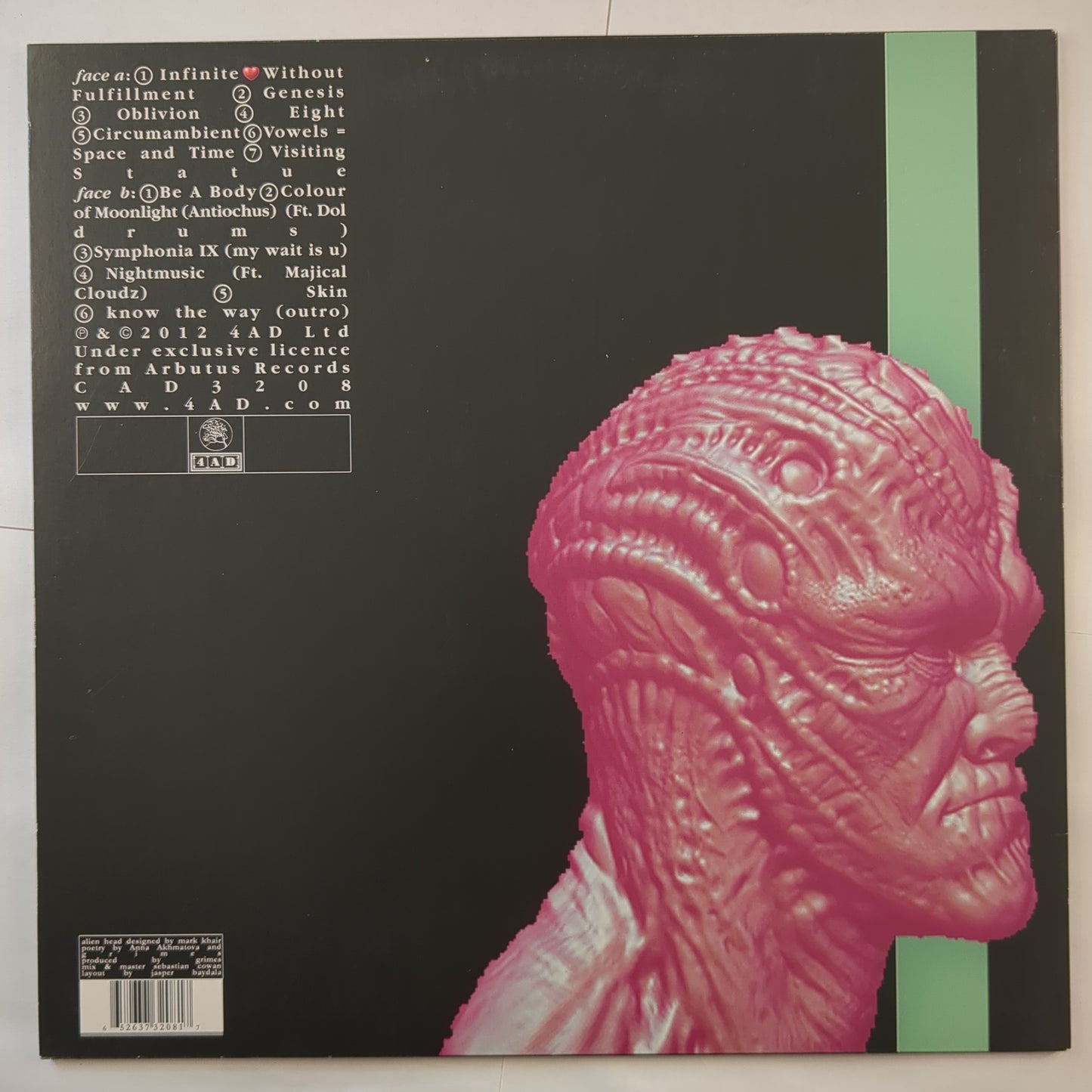 Grimes - 'Visiones'