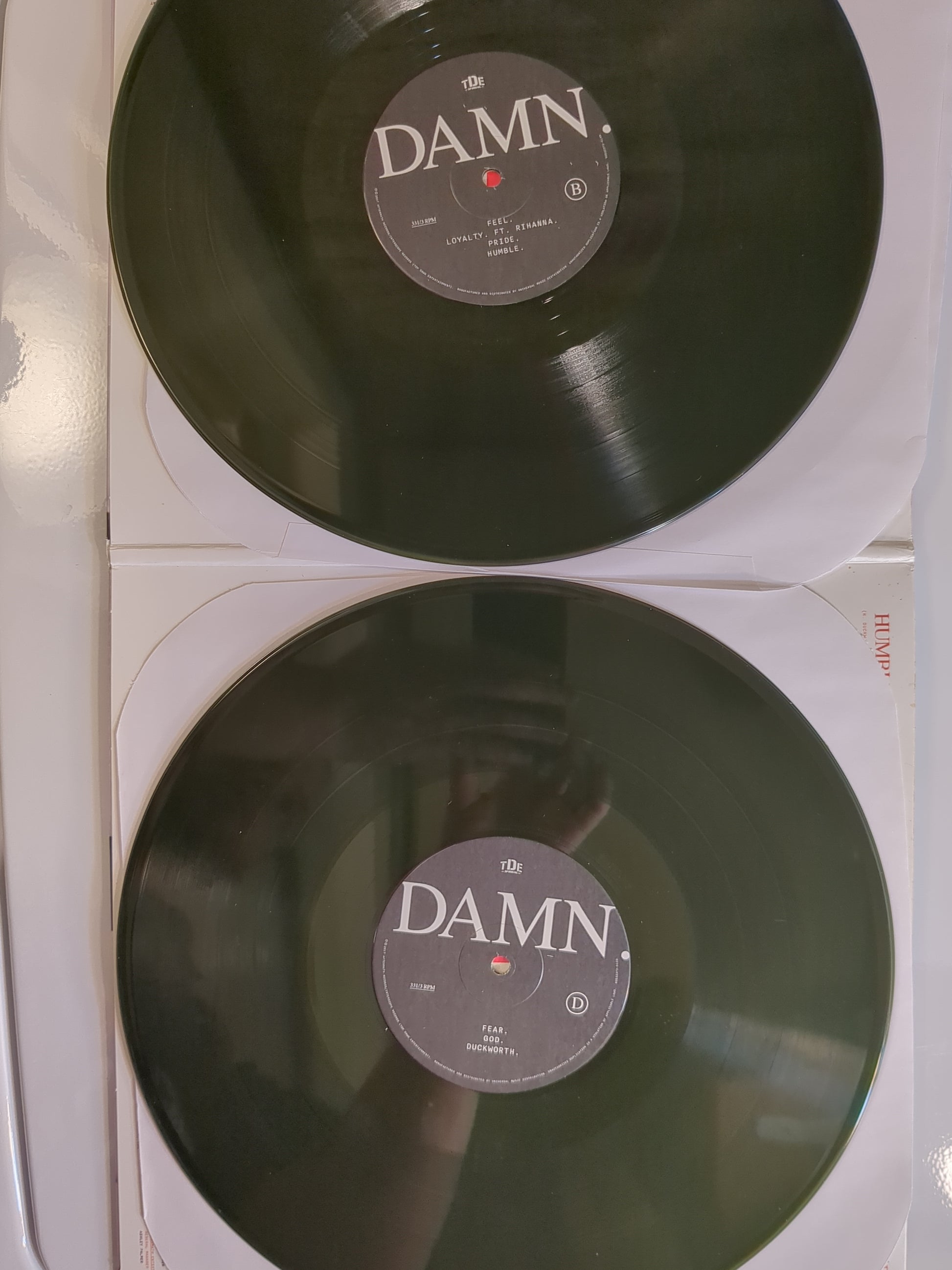 As a vinyl collector and an extreme Kendrick fanmy life is now complete  😅 : r/KendrickLamar
