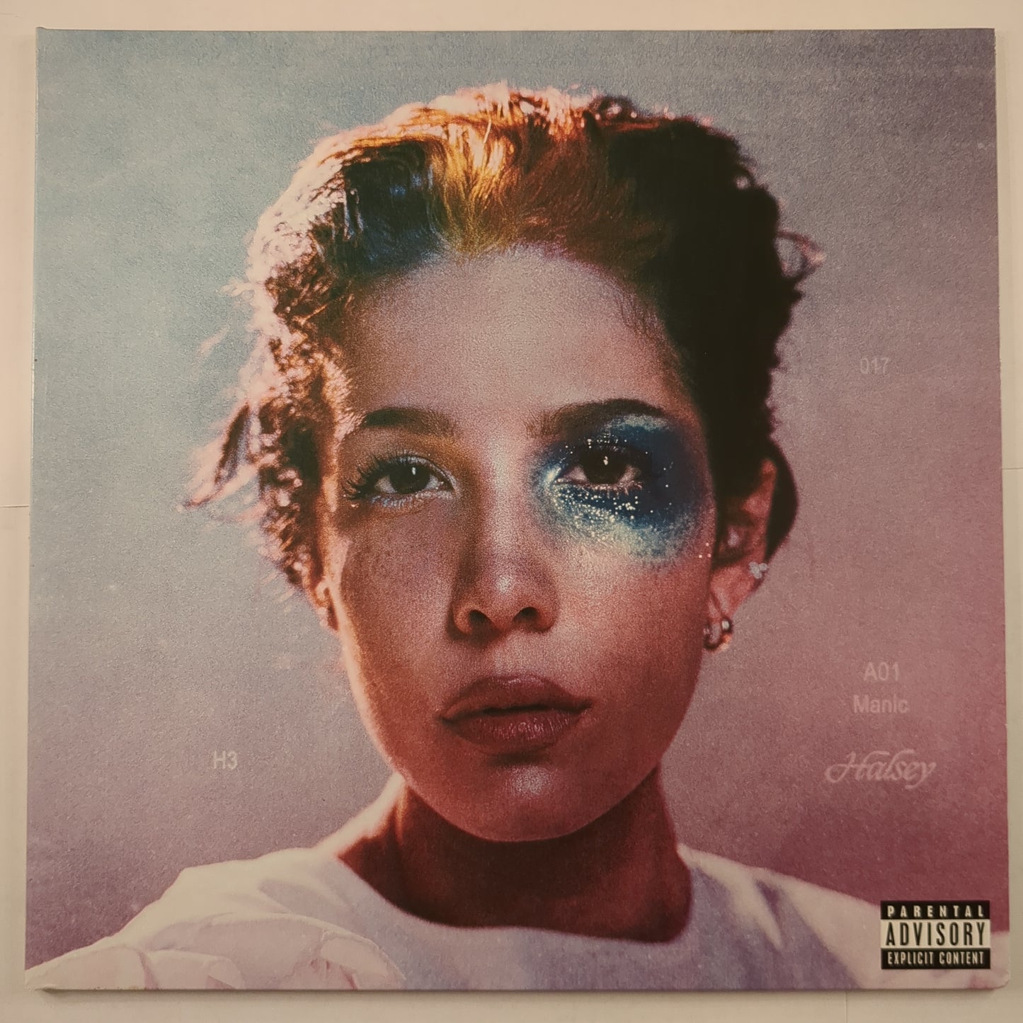 Halsey - 'Manic'